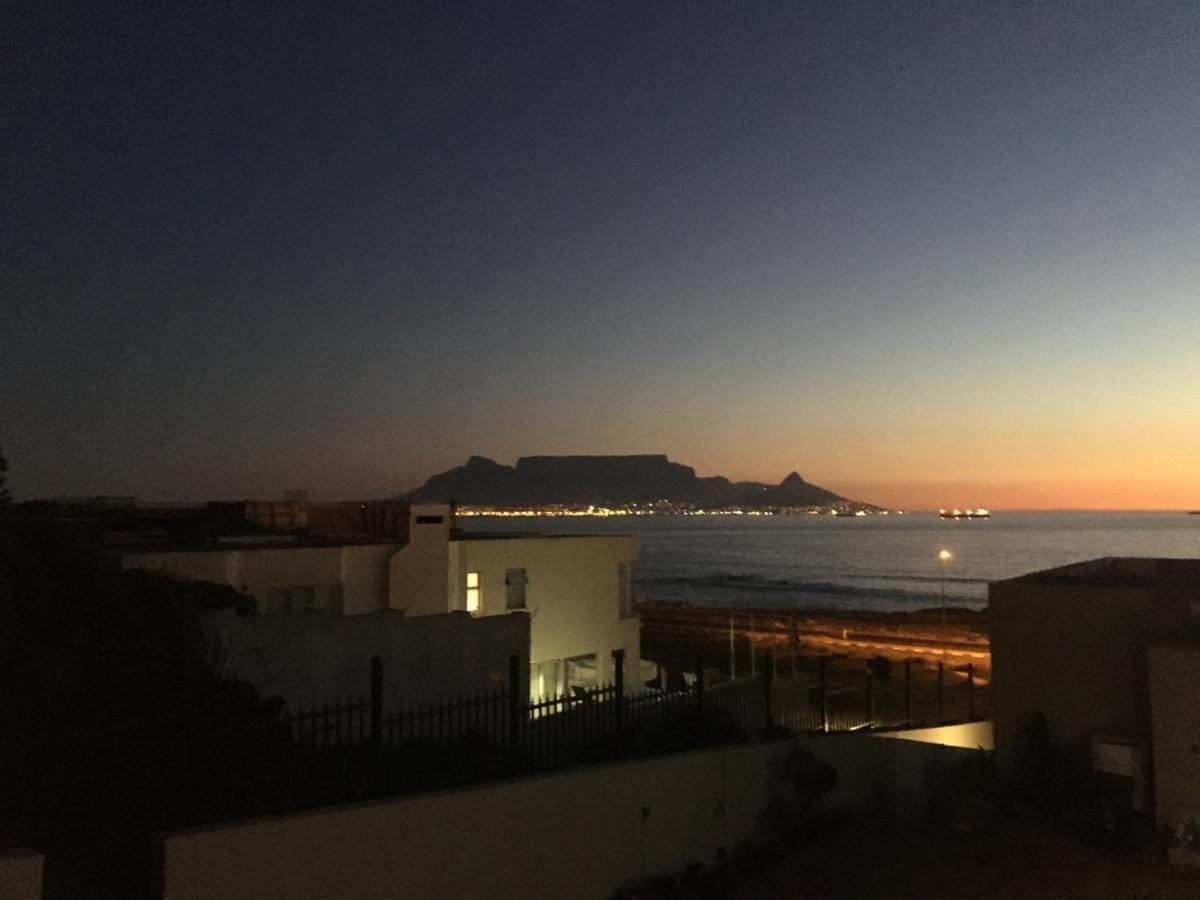 2Whitewaters Bloubergstrand Homestay Exterior foto